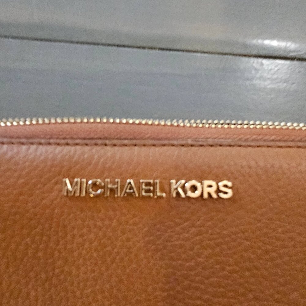 Michael Kors Luggage Brown Jet Set Travel Large Leather Continental Wallet - Picture 3 of 7